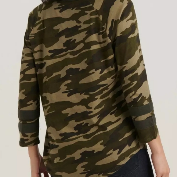 Lucky Brand Camo Green Athletic Tee Large - Picture 2 of 6